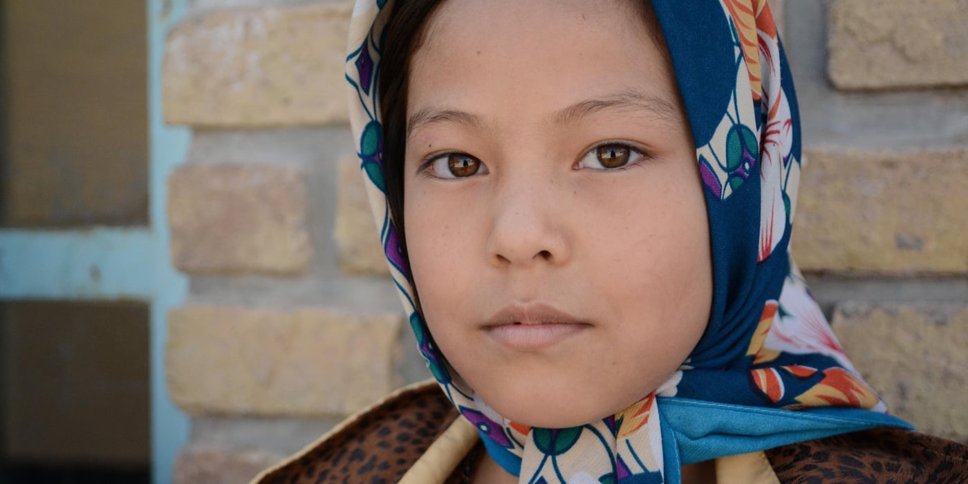Razia (12) was born in Iran, but her family is from Bamyan province in Afghanistan and they have now returned to the country and she is studying at Gabreal girls high school. At the photo she recieves a backpack with school material and hygiene kit from NRC with support from ECHO.
Quotes: It is better to be in my country. I have a good feeling about it. I’m with my own people and I feel good.
I like this school here and I study hard here. I’m becoming a person here in my country and I want to serve my country.
If the insecurity decrease in the country, we can have more girls in school In some families, their fathers say boys can go to school, but girls cannot. And I think that is a bad ideology and should be stopped.
Why do girls need to study?
Some professions are specifically for girls. We need for example female doctors and engineers.
What will you ask for, for your country?
Peace.
War brings terror. That is what we are afraid of.
Some parts of Herat are safe and some are not. In one area there are still some mines and one mine exploded and a boy lost his leg.
Photo: NRC/Tiril Skarstein