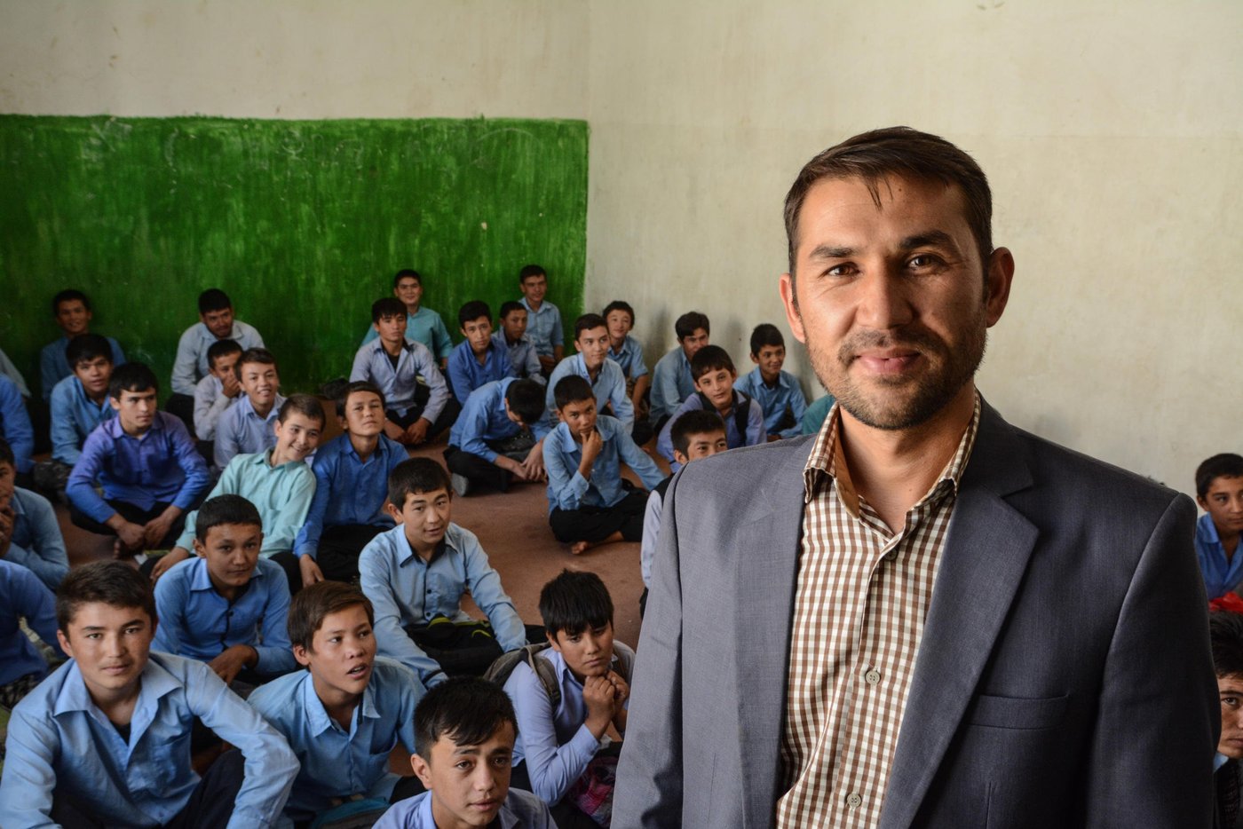 Principal at Gebreal boys high school in Herat, Hossein Ibrahimi. The school recieves a lot of internally displaced Afghans and refugees returning from Iran. Photo: Tiril Skarstein, NRC
Quotes from Ibrahimi:
”Afghanistan now has a very difficult situation. Please do not leave the people of Afghanistan alone until we can pass from this bad situation.
Secondly, please help us to have a good education system. When I talk with people here, they want support so that we can build more classrooms. Many children at the school have to study in simple tents and it makes it hard for the children to concentrate. I think that if we give the children a good education, we will be able to build a better future.
My last message is for the Afghans who are in other countries as refugees: Please do not send them back, because the situation in Afghanistan is not good. We do not have the capacity to receive them."