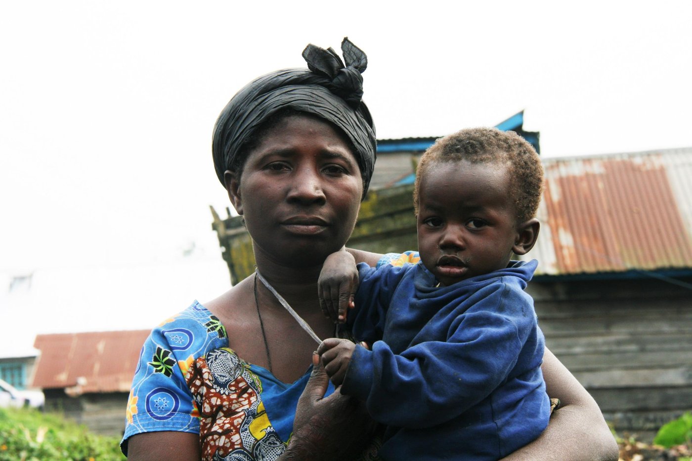 36-year-old Bembeleza is the mother of seven kids who sells charcoal in Kitchanga. She fled to Kitchanga two years ago when fighting broke out in her home village of Lufunda, in the Masisi territory of North Kivu province, in DR Congo.
Photo NRC/Ephrem Chiruza. February 2018.