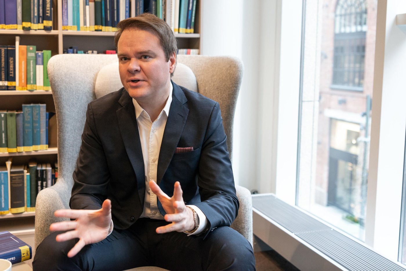 Ove Andre Vanebo, Senior Lawyer at Kluge.
Kluge, a Norwegian law firm located at Aker Brygge in Oslo, is an important supporter and partner of NRC.
Photo: Beate Simarud/NRC