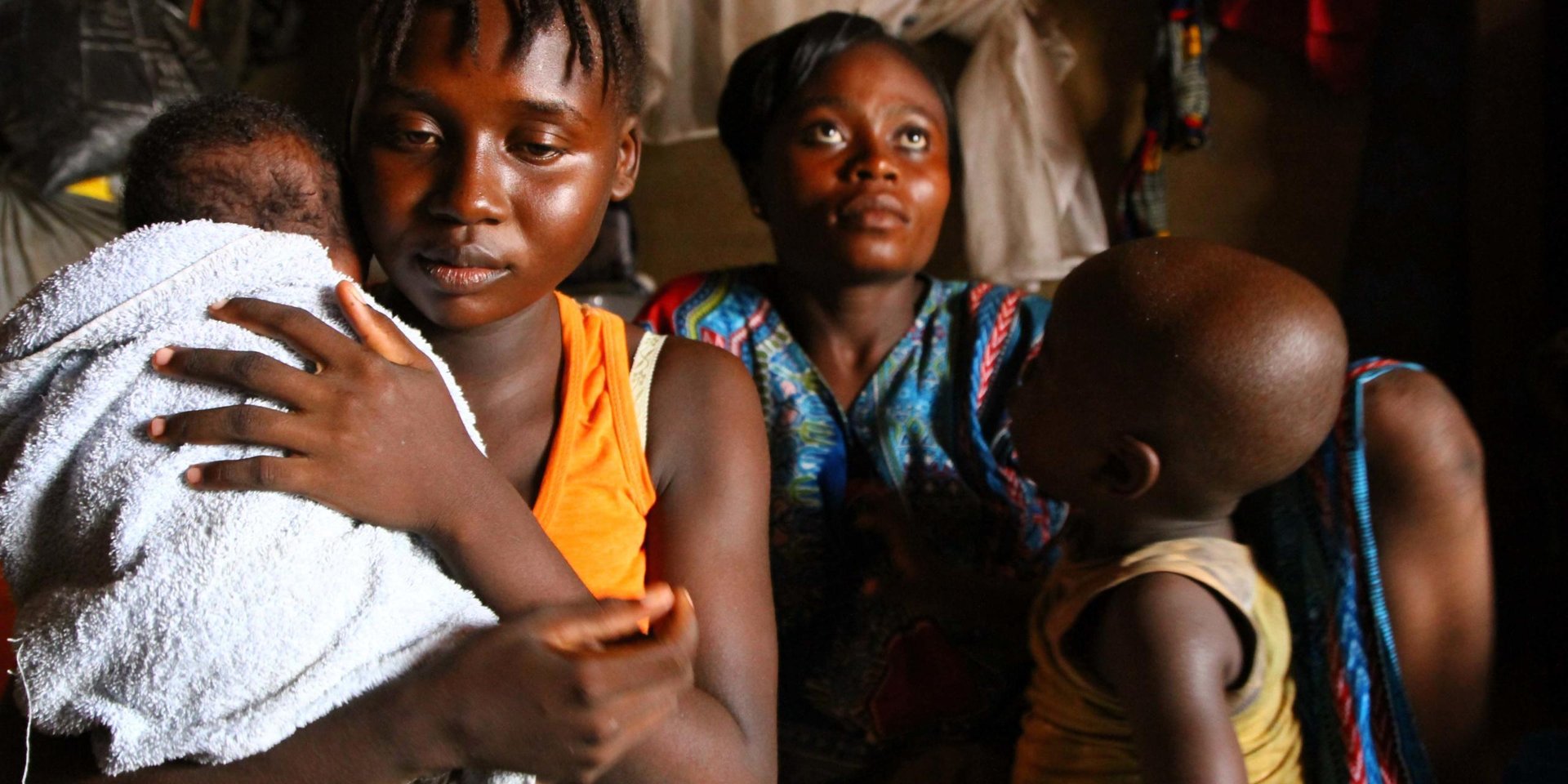 Matindi-Sephora is 19 years old. She had to flee from Kaga Bandoro IDP camp, where she lived for three years, one month ago, after a Seleka attack which killed 37 people. She traveled to Bangui while she was pregnant. Her daughter, Elvira, borned just after her arrival. She was with her sister Mireille, 20 and her son Dieudonné. They would like to go back to Kaga Bandoro but they don't have money and it's difficult to them to be integrated in Ben Zvi IDP camp where 2,000 people are living for three years.

With the number of people food insecure almost doubling in the last year and other humanitarian needs still immense, the humanitarian situation in the Central African Republic (CAR) is getting worse, not better.  Some 2.3 million people rely on humanitarian assistance – half the country’s population. An estimated 2 million people are food insecure, compared with 1.2 million people in 2016.  

Date: 7 November 2016
Photo credit: NRC/ Edouard Dropsy