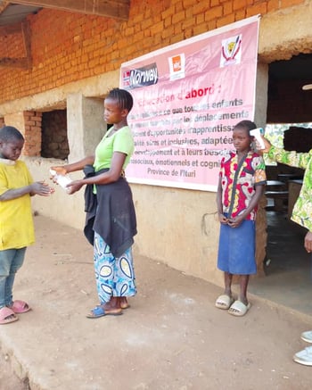 Kampen mot ebola når vann og trygghet er mangelvare