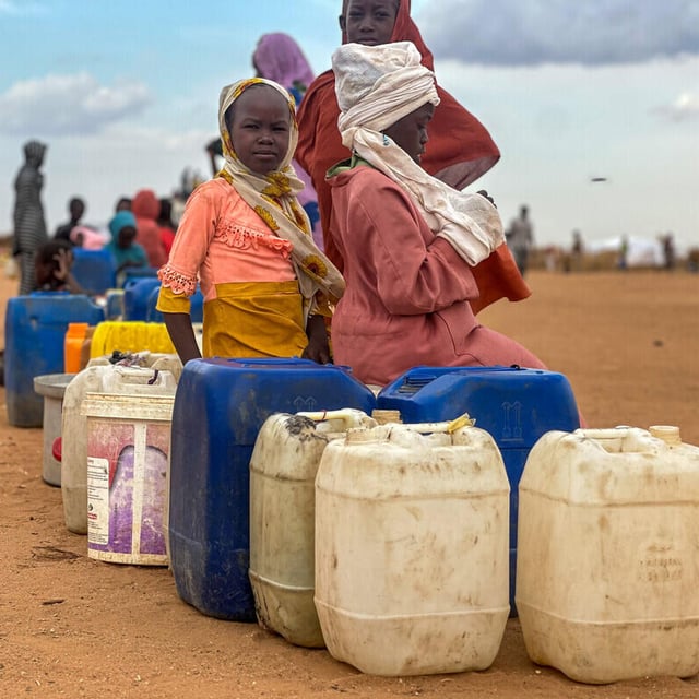 30 familjer tog sig till Tawila i juli i år efter att ha brutit sig ut ur belägringen i al-Fashir. 